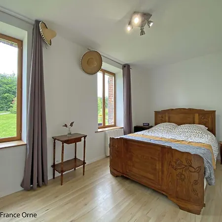 Charmante Longere Authentique Et Lumineuse Avec Grand Jardin, Proche Du Perche - Fr-1-497-216 * Saint-Martin-des-Pezerits