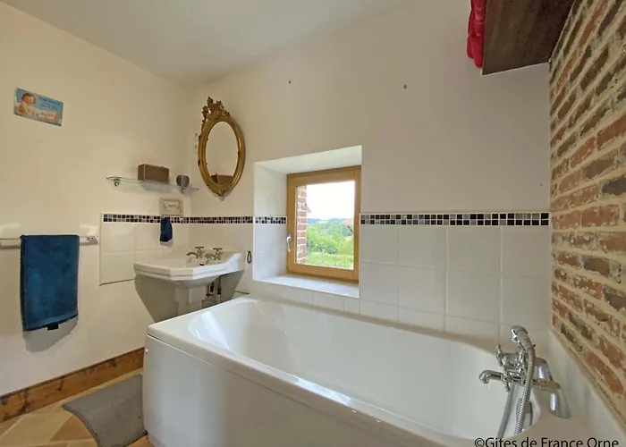 Hébergement de vacances Charmante Longère Authentique Et Lumineuse Avec Grand Jardin, Proche Du Perche - Fr-1-497-216